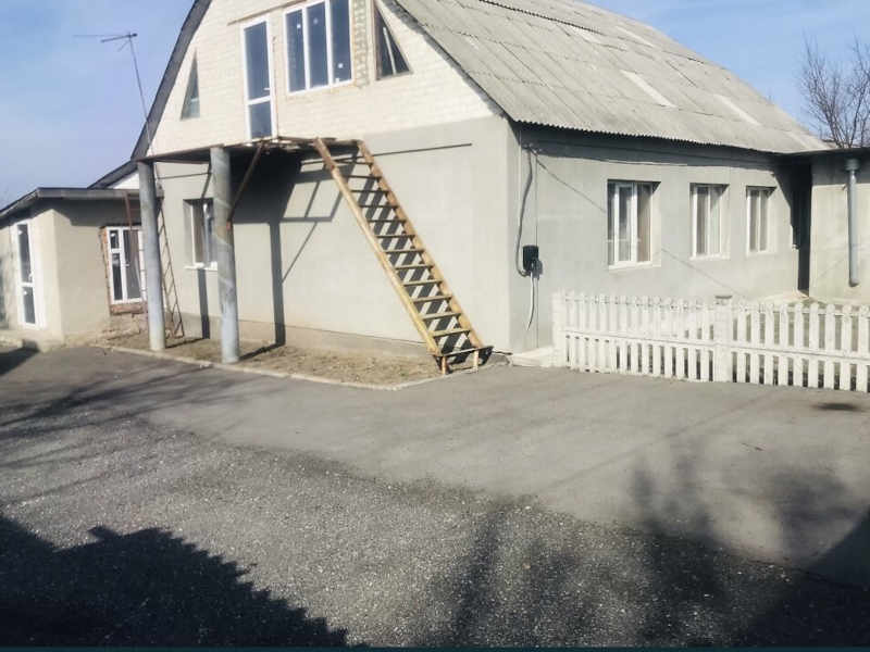 Продається будинок в Харківському районі